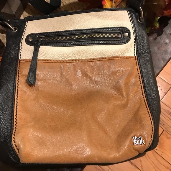 Brown, cream, and black crossbody - Picture 1 of 7